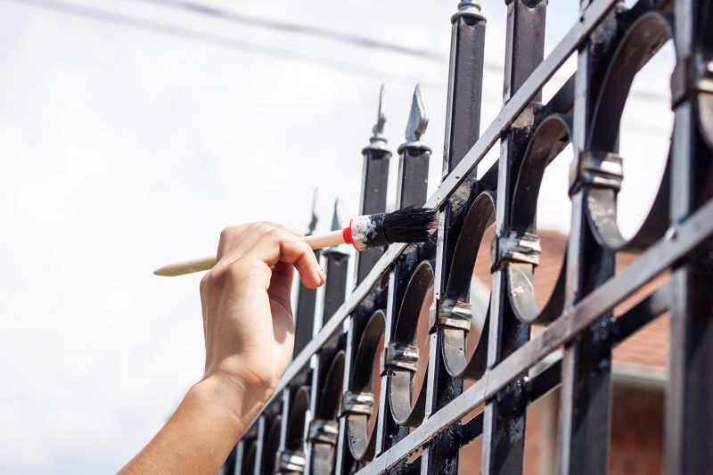 Artisan Fence Painter